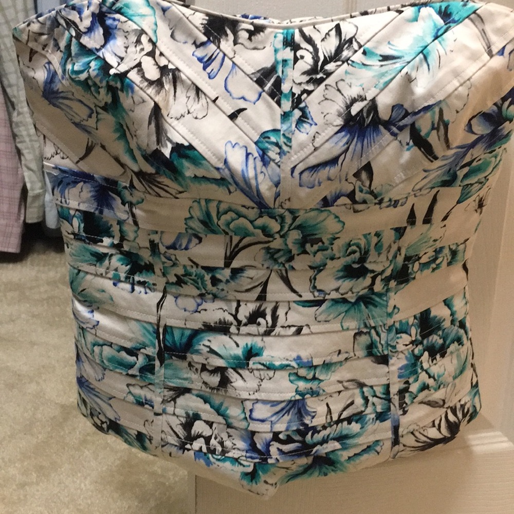 WHBM Strappless Top with straps